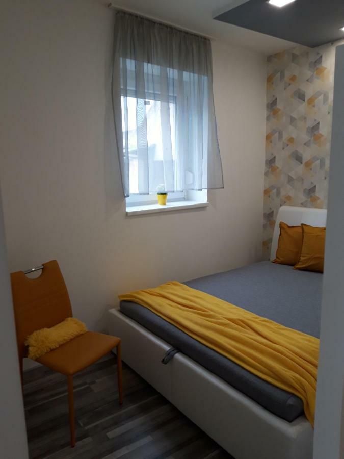 Belvarosi Apartman Szigetvár Exterior foto